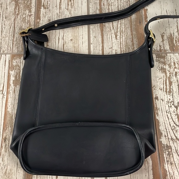 Vintage Coach Handbag - Picture 4 of 7